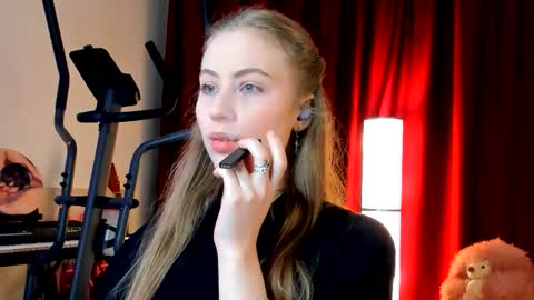 Snapshot of the_steel_magnolia_ chatting on October 2, 2:49 am Ally STREAMING ON TWITCH NOW Check my Twitter for updates online show from October 2, 2:49 am