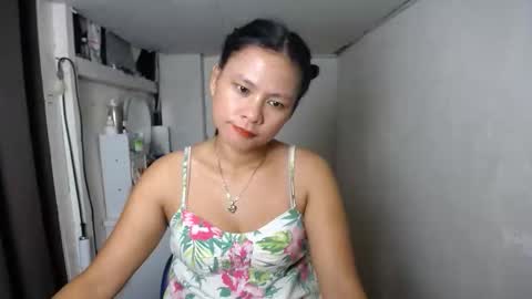 Snapshot of theaxxxx7970 chatting on October 13, 1:36 pm thea online show from October 13, 1:36 pm