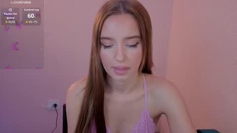 Olivia online show from June 7, 8:48 pm