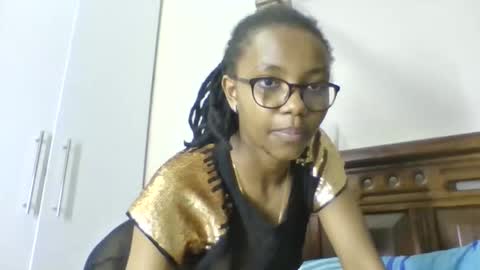 Snapshot of theequinn chatting on September 29, 5:18 pm theequinn online show from September 29, 5:18 pm