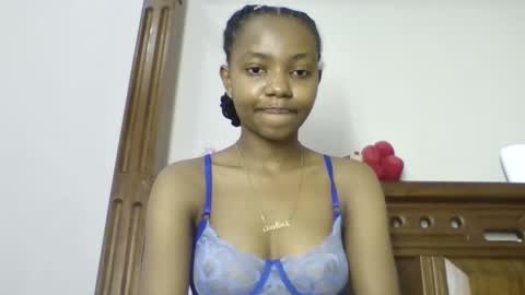 Snapshot of theequinn chatting on October 24, 11:06 am theequinn online show from October 24, 11:06 am