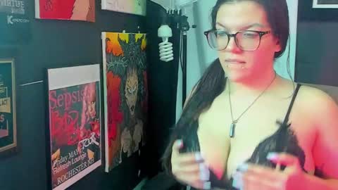 Goddess Nola online show from March 8, 4:05 pm