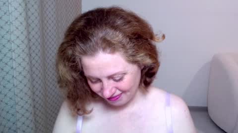 Ella online show from December 22, 7:22 am