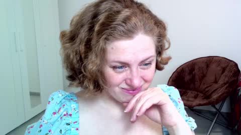 Ella online show from January 19, 7:15 am