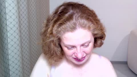 Snapshot of theladysblush chatting on October 30, 6:20 pm Ella online show from October 30, 6:20 pm