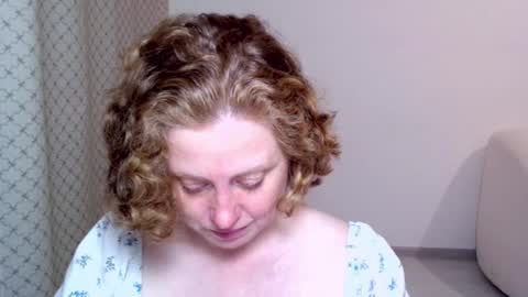 Snapshot of theladysblush chatting on October 7, 6:56 pm Ella online show from October 7, 6:56 pm