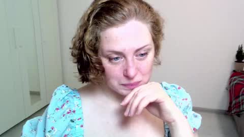 Ella online show from January 6, 5:30 am