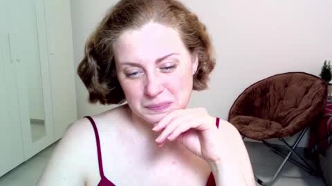 Ella online show from January 10, 2:34 pm