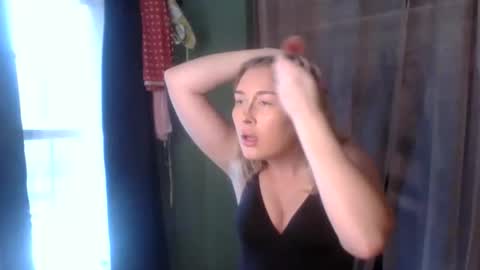 Little Bambii online show from January 7, 1:14 pm