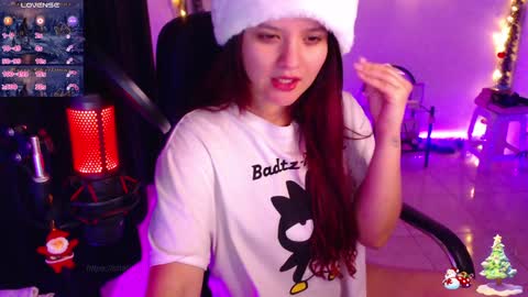 thelittlecherry_ online show from December 17, 3:39 am