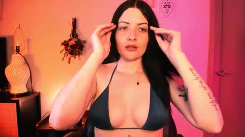 themelrose online show from March 27, 10:32 pm