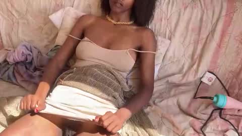 thenymphshow online show from March 29, 12:04 pm