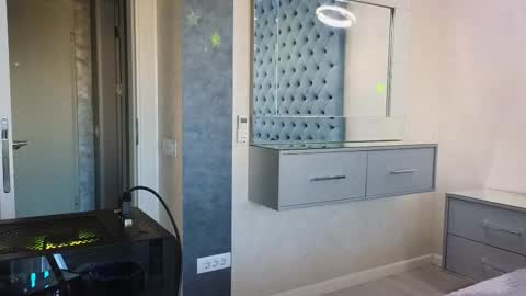 Snapshot of theowonder chatting on September 18, 6:23 am Theowonder online show from September 18, 6:23 am