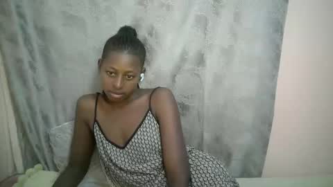 Snapshot of therry_heart chatting on October 11, 2:09 pm hearty online show from October 11, 2:09 pm