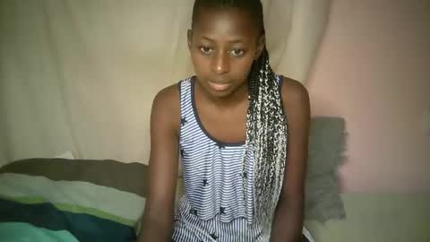 Snapshot of therry_heart chatting on October 4, 3:05 pm hearty online show from October 4, 3:05 pm