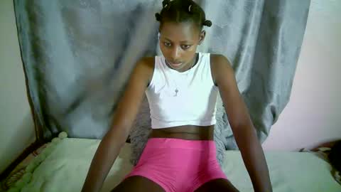 Snapshot of therry_heart chatting on October 30, 8:10 pm hearty online show from October 30, 8:10 pm