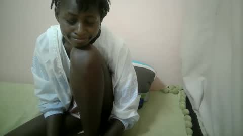 Snapshot of therry_heart chatting on September 8, 7:02 pm hearty online show from September 8, 7:02 pm