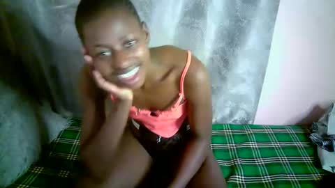 Snapshot of therry_heart chatting on October 13, 4:09 pm hearty online show from October 13, 4:09 pm