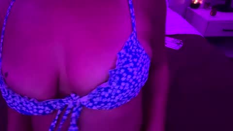 thesukilei online show from October 7, 2:27 am
