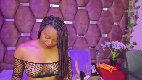 thiana_taylor online show from October 17, 9:29 pm