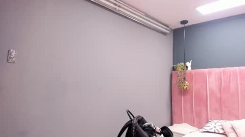thiara_gh online show from June 17, 1:40 am