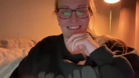 thiccgoddess69 online show from September 28, 2:51 am
