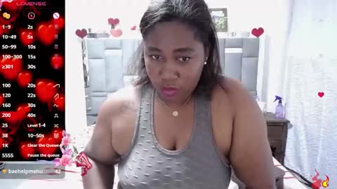 Snapshot of thickebonymilf chatting on September 16, 5:04 am XIOMARA online show from September 16, 5:04 am