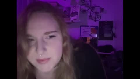 Ariel online show from December 12, 3:21 am