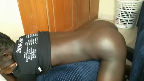 Snapshot of thickiana1234 chatting on September 27, 12:51 am thickiana1234 online show from September 27, 12:51 am