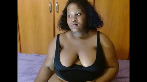 thickjuicyxxx online show from October 1, 7:08 pm