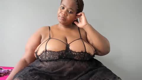 thickleeyanax online show from February 18, 6:26 am