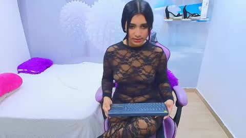 thifany_girlshot online show from September 14, 4:32 am