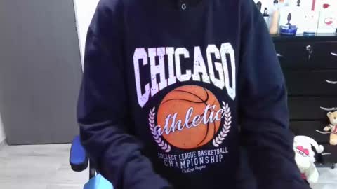 Snapshot of thomascooper_cams chatting on October 29, 1:32 am VALERIA online show from October 29, 1:32 am