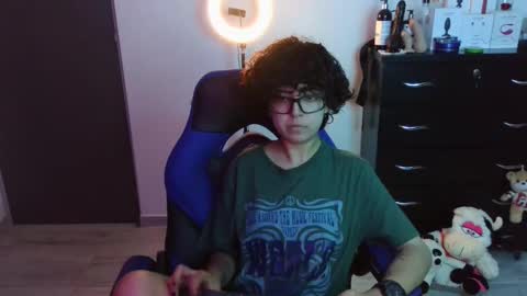 Snapshot of thomascooper_cams chatting on October 24, 3:02 am VALERIA online show from October 24, 3:02 am