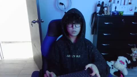 Snapshot of thomascooper_cams chatting on September 29, 5:29 pm VALERIA online show from September 29, 5:29 pm