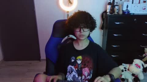 Snapshot of thomascooper_cams chatting on October 31, 2:02 am VALERIA online show from October 31, 2:02 am