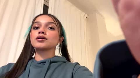 Tiana Le online show from February 17, 12:43 am