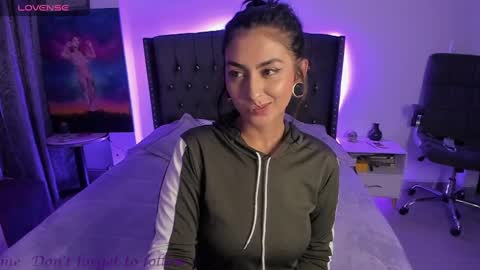 Tiana online show from December 25, 11:20 pm