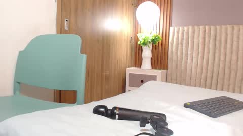 tianasky online show from September 30, 2:39 am