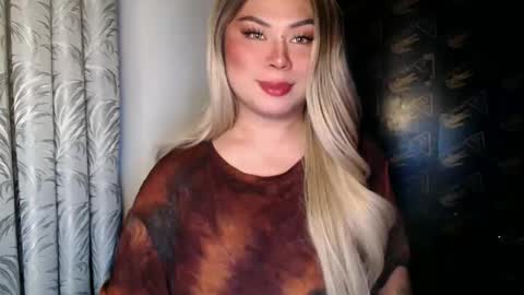 arianna tiara online show from December 18, 4:45 pm