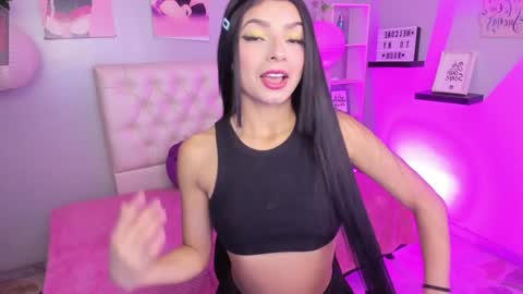 Snapshot of tifanny__thomson chatting on January 13, 1:17 pm Tiff online show from January 13, 1:17 pm