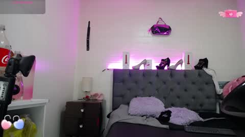 Snapshot of tifanny_nails chatting on January 7, 2:41 pm Tifanny Nails online show from January 7, 2:41 pm