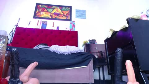 Snapshot of tifanny_nails chatting on September 19, 12:59 pm Tifanny Nails  online show from September 19, 12:59 pm