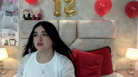 Snapshot of tifany__ross chatting on January 31, 8:43 pm Tiff3 online show from January 31, 8:43 pm