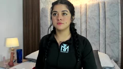 Snapshot of tifany__ross chatting on October 6, 8:02 pm Tiff3 online show from October 6, 8:02 pm