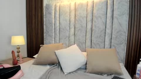 Snapshot of tifany__ross chatting on September 18, 9:02 pm Tiff3 online show from September 18, 9:02 pm