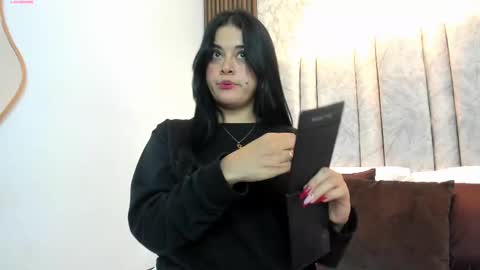 Snapshot of tifany__ross chatting on March 11, 3:25 am Tiff3 online show from March 11, 3:25 am