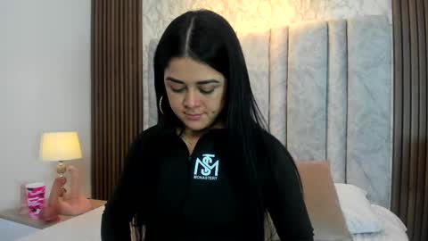 Snapshot of tifany__ross chatting on September 29, 8:03 pm Tiff3 online show from September 29, 8:03 pm