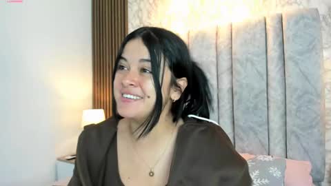 Snapshot of tifany__ross chatting on March 8, 3:05 am Tiff3 online show from March 8, 3:05 am