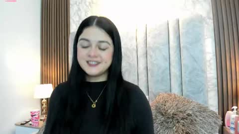 Snapshot of tifany__ross chatting on February 16, 3:05 am Tiff3 online show from February 16, 3:05 am